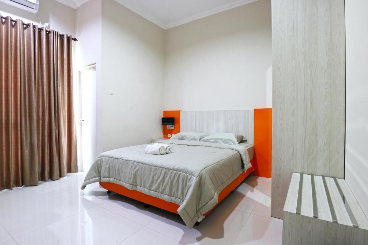 Velozip Kos Exclusive Apartment Сурабая Екстериор снимка